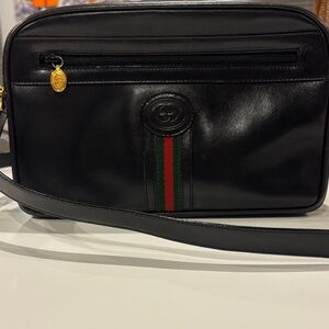 Gucci Vintage Sherry Line Black Leather Crossbody Bag